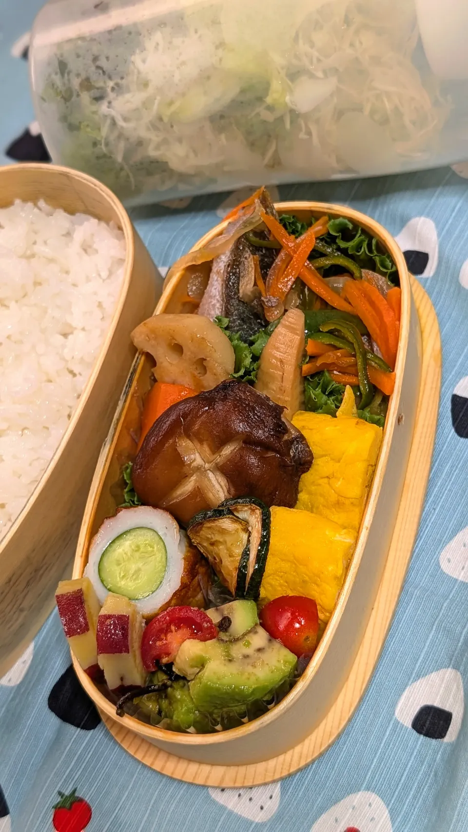 本日のお弁当〜鰤のアラで南蛮漬け弁当|f.1125beさん