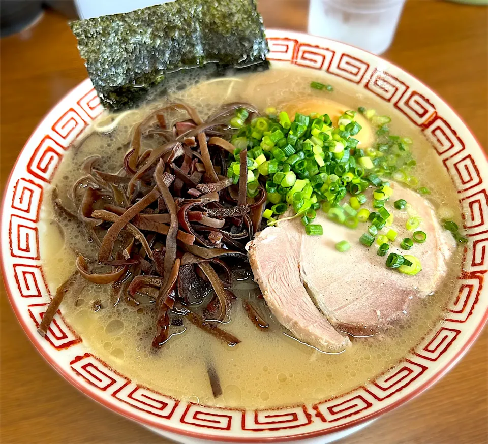 らーめん＋きくらげ＋味玉|toshi,I🍴さん