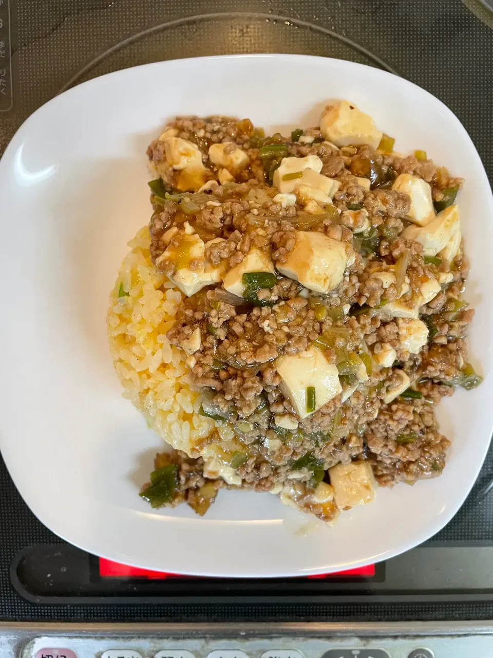 レンチンで作るマーボーチャーハン|あきたまさん