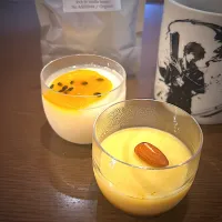 タヒチ産バニラビーンズでプリン＆ヨーグルトのホワイトムース　パッションフルーツソース|ch＊K*∀o(^^*)♪さん