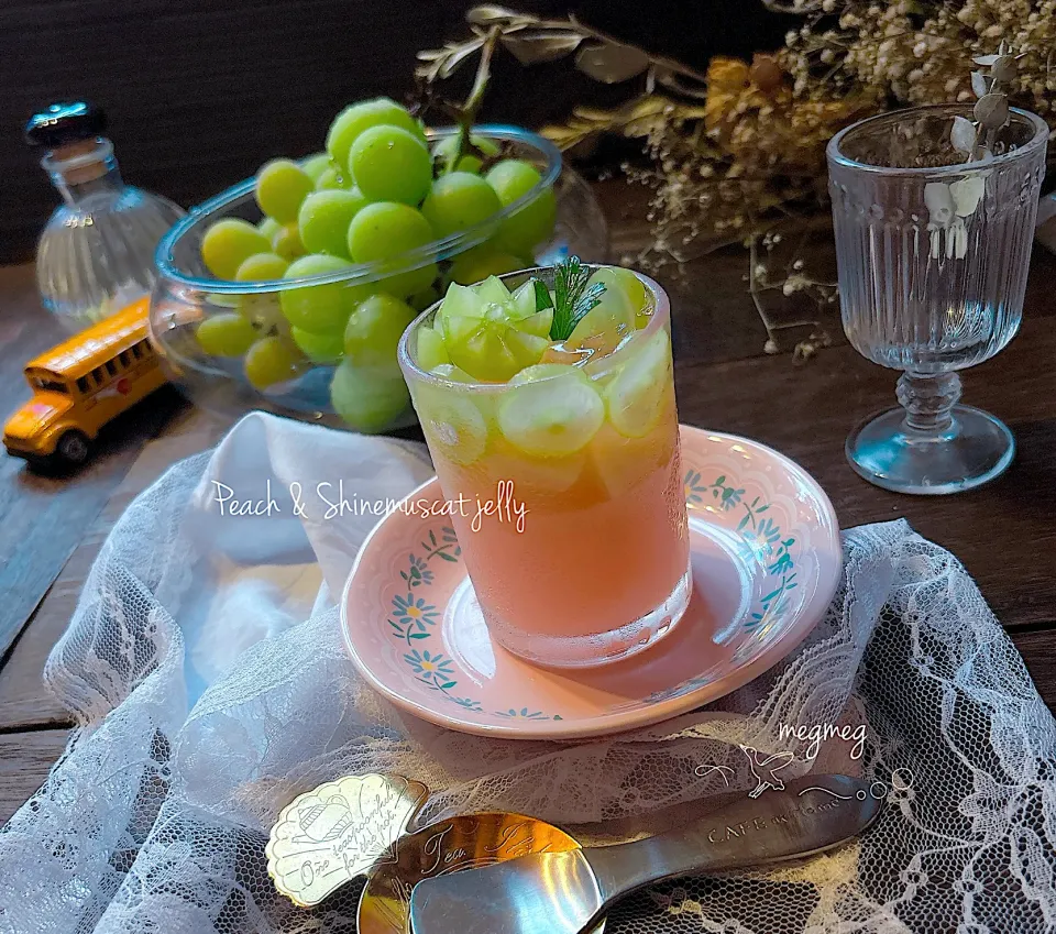 ピーチ & シャインマスカット ゼリー|meg*ˊᵕˋ*megさん