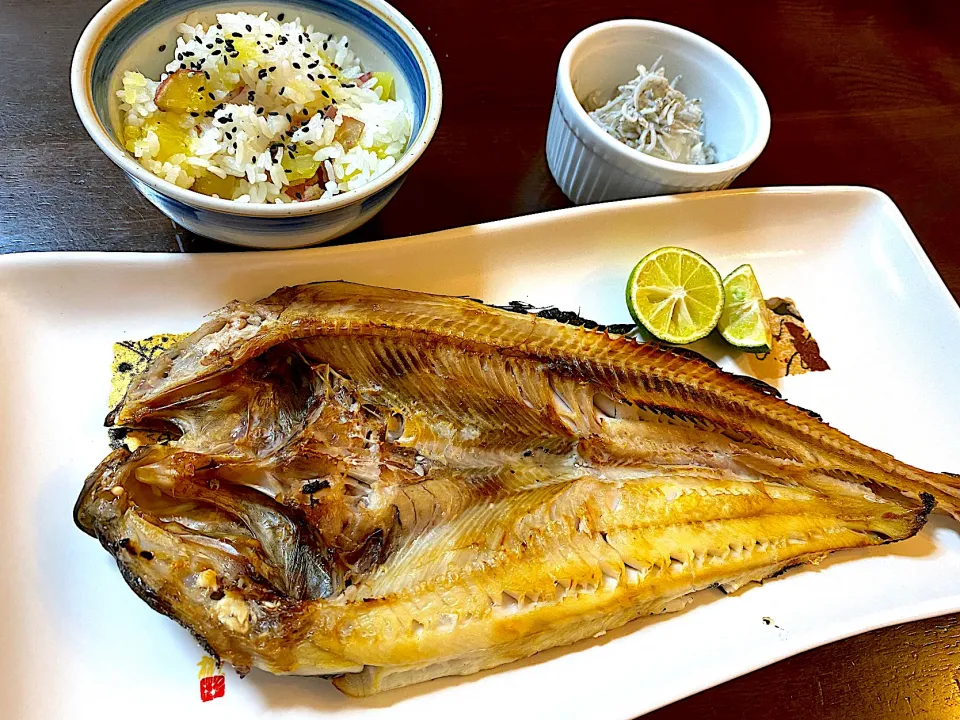 生ホッケの塩焼き&さつまいもご飯|単身赴任のっちさん