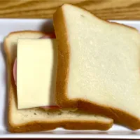 ☆ポテサラハムチーズサンド|まぁたんさん
