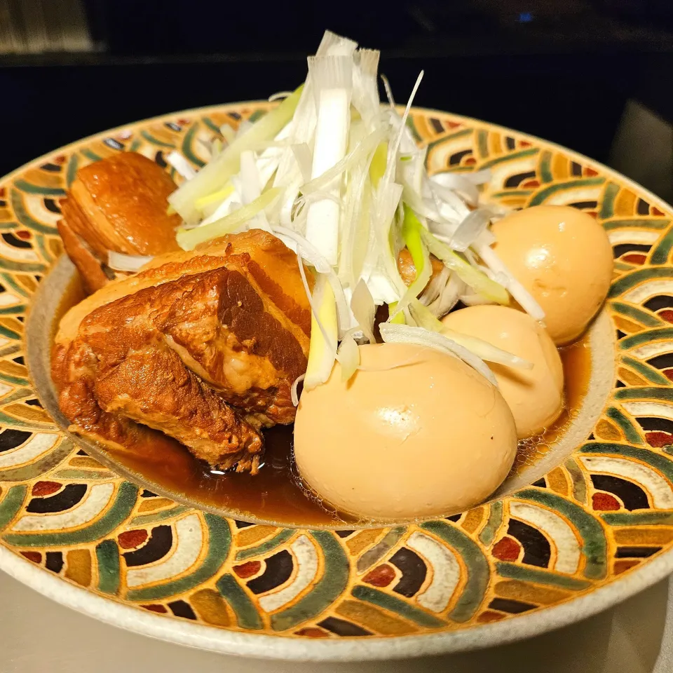 コラーゲンたっぷりの豚バラ肉の角煮です|motohiroさん