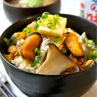 【マルコメさん秋の新商品】たっぷり大容量❣️液みそ料亭の味 de ムール貝とエリンギの炊き込みご飯|まなまな♡さん