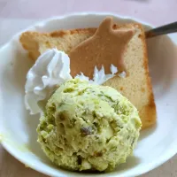 ピスタチオアイス＆しふぉん|うさくまさん