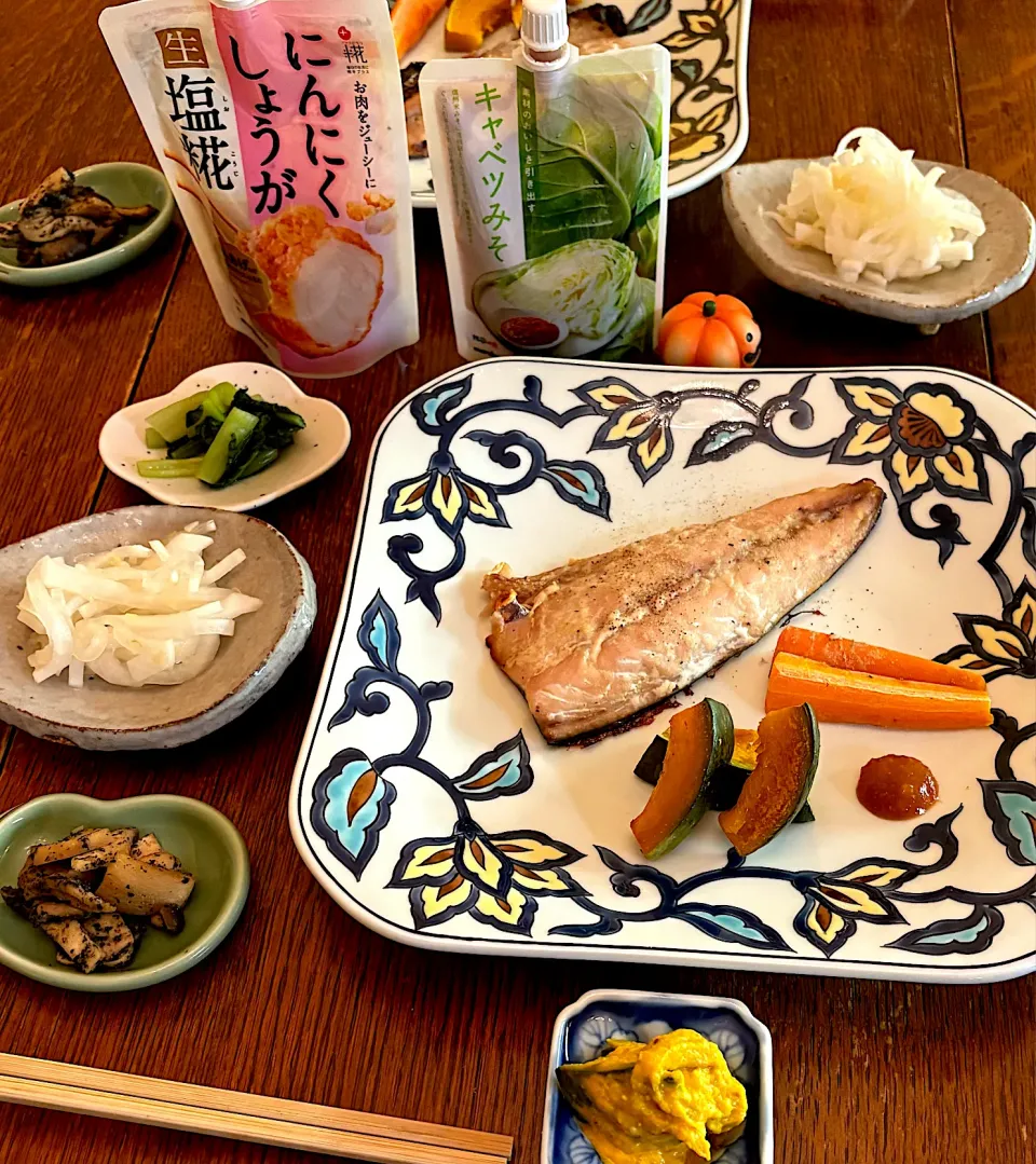 晩ごはん♯鯖にんにくしょうが塩糀焼き♯グリル野菜♯キャベツみそ|小松菜さん