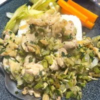 #鶏とセロリの炒めのっけご飯|トリさん