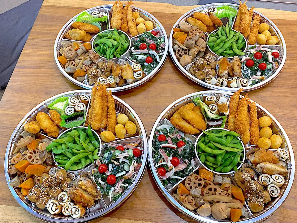 初めてオードブルを作り、入りきらずに別唐揚げ|りえはるさん