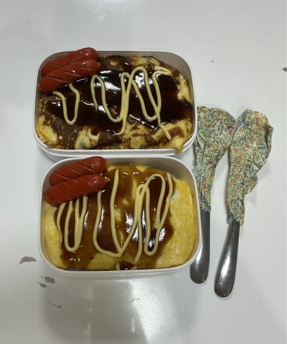 パパ弁と母弁☆赤ウインナー☆オムそばメシ|Saharaさん