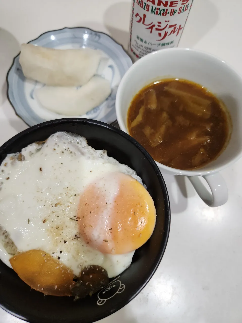 目玉焼き、カレースープ、奈良漬け、梨(豊水)|さきさん