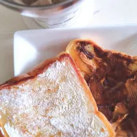 Butter toasts with cream cheese and peanut butter chocolate iced coffee☕simple and yummy| 🍒lynnlicious🍒さん