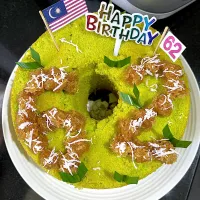 Pandan Palm Sugar Coconut Chiffon Cake|Ee Shanさん