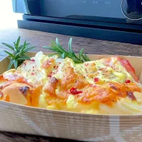 オニオンベーコンチーズピザパン