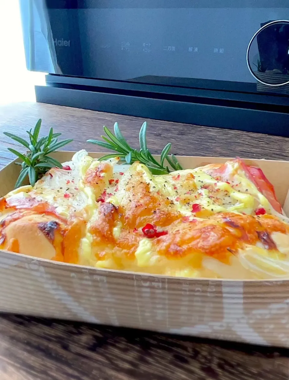 オニオンベーコンチーズピザパン|9421beruさん