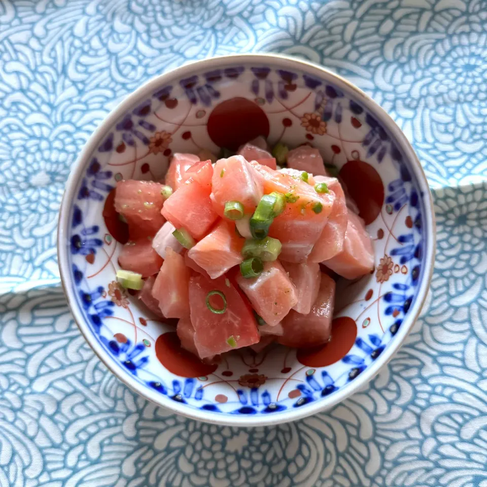 サーモンとトマトのマリネ〜手作り柚子胡椒で|acoさん