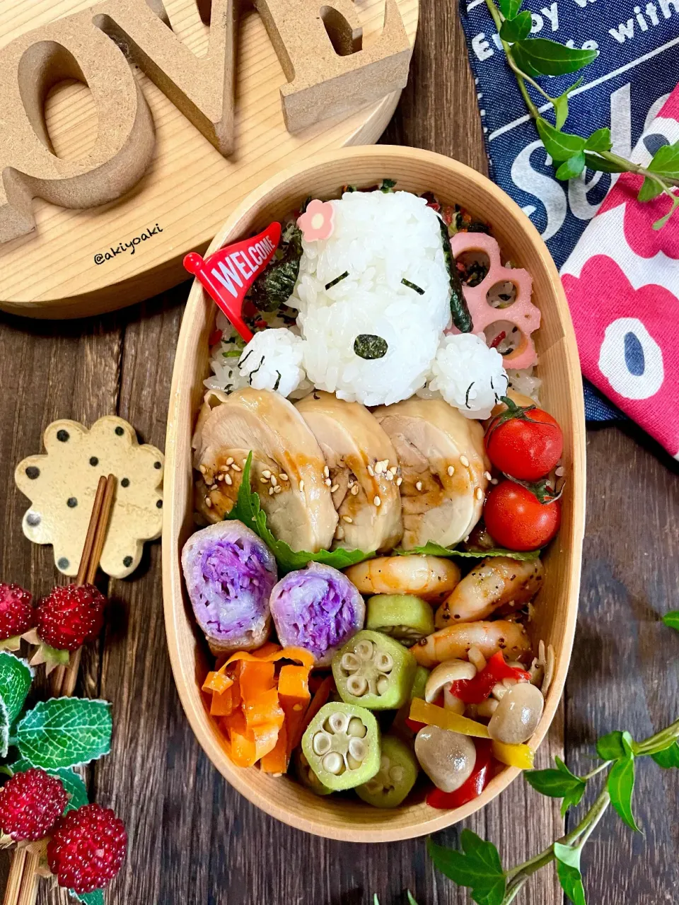 スヌーピーロールチキン弁当|Akiyoෆ¨̮⑅さん
