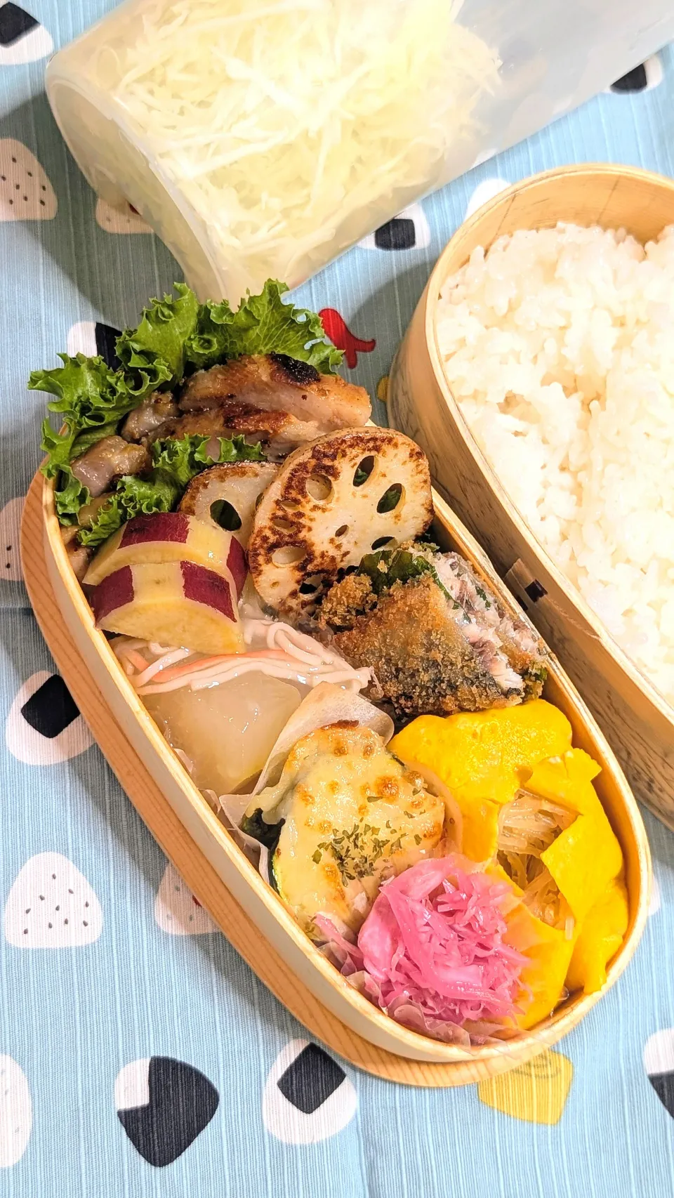 本日のお弁当〜秋刀魚の大葉揚げ弁当|f.1125beさん