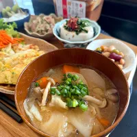 ゆかりさんの料理 具沢山お味噌汁|ゆかりさん