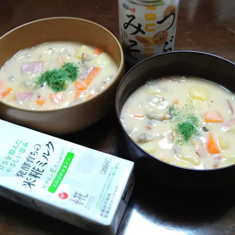 「プラス糀 米糀ミルク （200ml/1000ml）」を使ってみたSnapdishの料理・レシピ写真:米糀ミルクつぶみそクラムチャウダー😂🦪🥛