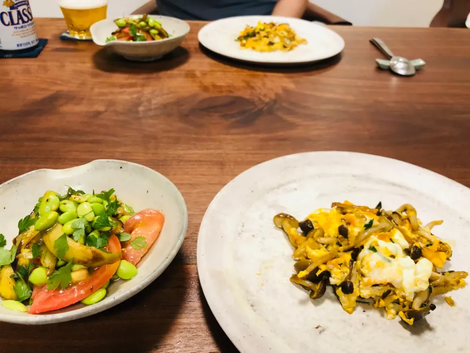 トマトと枝豆と茄子のマリネ、しめじのレヴェルト|タロッカ主夫見習いさん