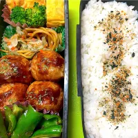 息子お弁当9/18(木)たこ焼き弁当|KCo🌈さん