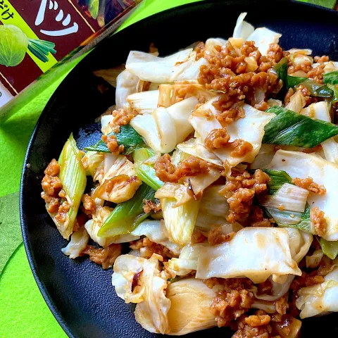 「ダイズラボ 大豆のお肉 肉みそキャベツ」を使ってみたSnapdishの料理・レシピ写真:肉みそキャベツネギ入り