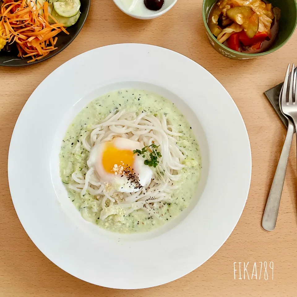 こんにゃく麺で ズッキーニポタージュの冷製パスタ|FIKA789さん