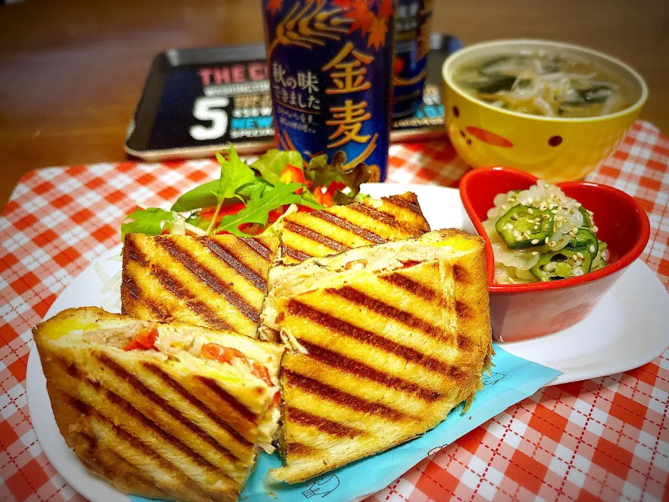 ローストポークでホットサンド。|tonaさん