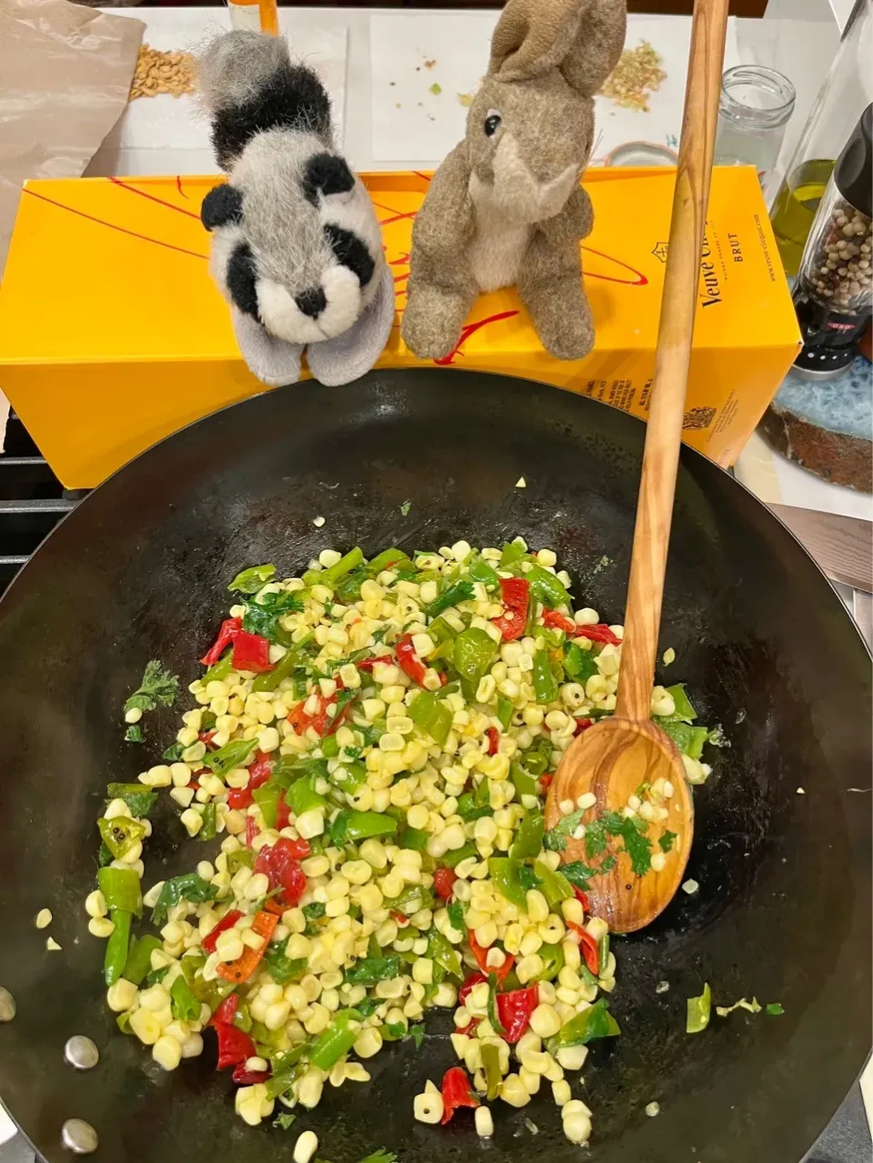 2025/9/18   とうもろこしのインド式炒め物（からいししとうもおいしく食べるにはPart 2）Corn with Mustard Seeds|21 Boys & 野鳥さん