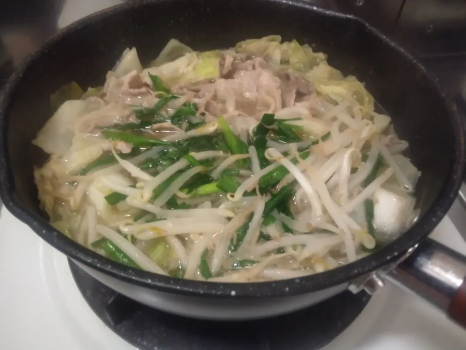 塩しょうが鍋(ラーメン入り)|にんにくと唐辛子が特に好き❤️(元シャリマー)さん