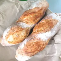 フランスパン（全粒粉入り）