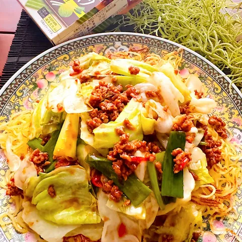 「ダイズラボ 大豆のお肉 肉みそキャベツ」を使ってみたSnapdishの料理・レシピ写真:大豆のお肉入り肉みそキャベツ焼きそば