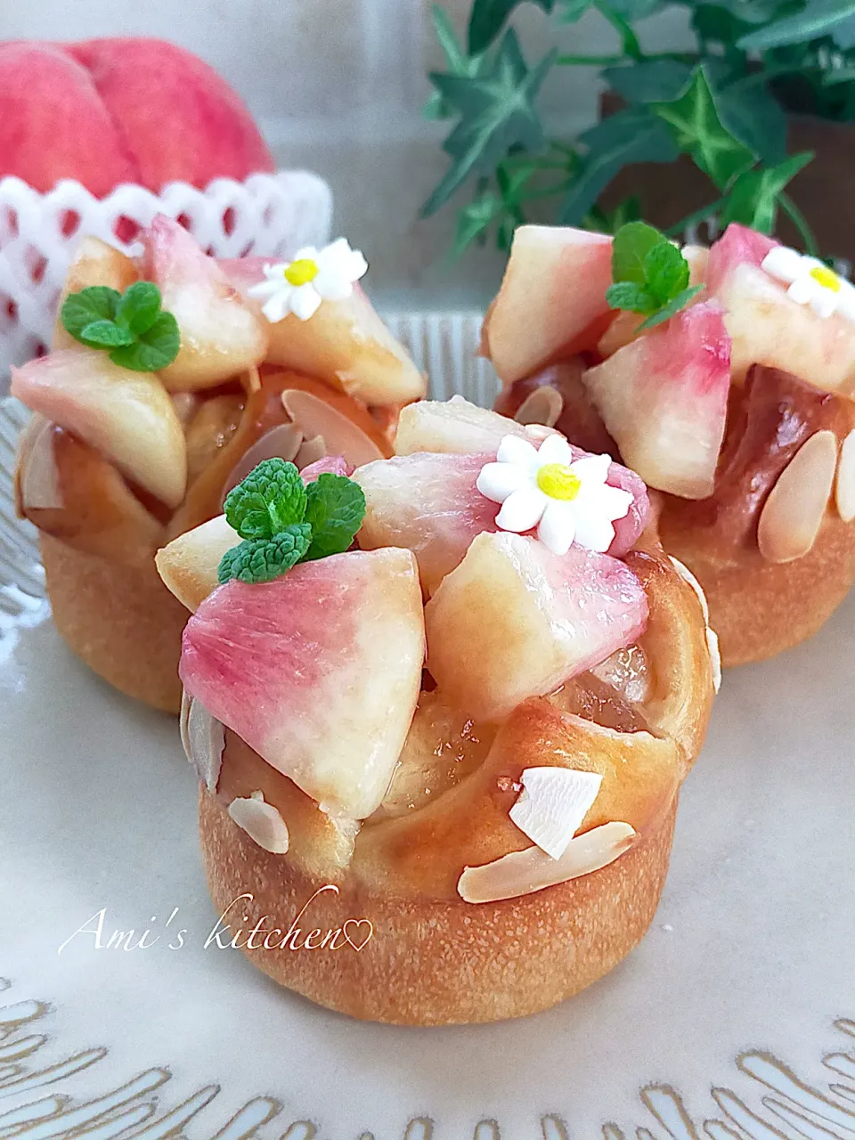 桃づくしのピーチ🍑ジャムブレッド☺️❣️|あみさん