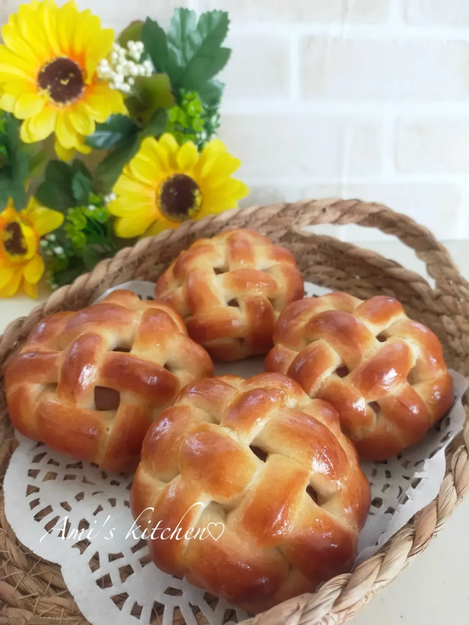 苺餡であみあみあんパン☺️🍓|あみさん