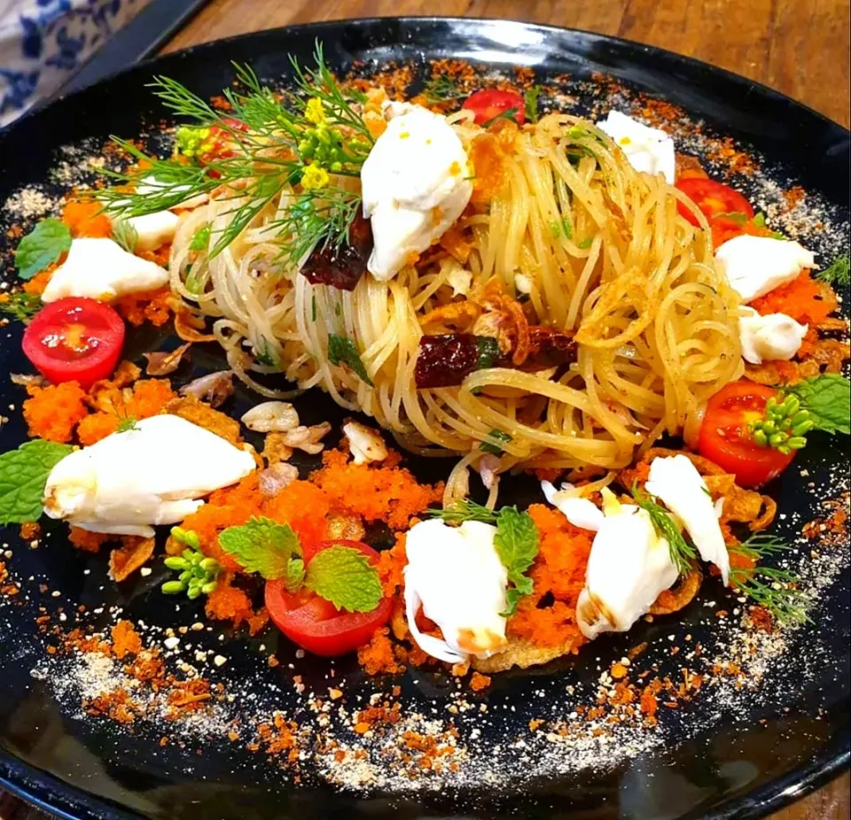 Angel Hair Larb w/ Crab Meat & Ebiko 🍝🤤|An'leeさん