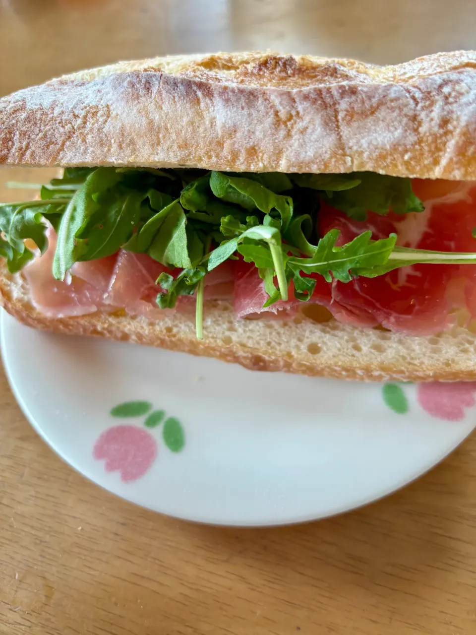 9/20のお昼ごはん~生ハムのルッコラのバケットサンド-|ゆかｕさん