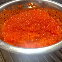 初モノ　いくらの醤油漬け　生筋子を購入して泡立て器でほぐしてみましたよ。簡単！！| renharuruさん