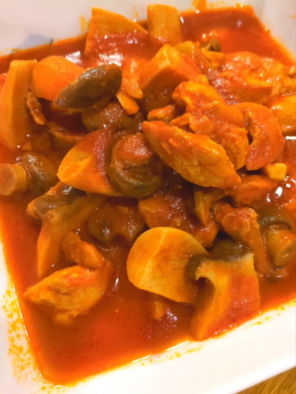 きのこと鶏肉のトマト煮込|Mayayaさん