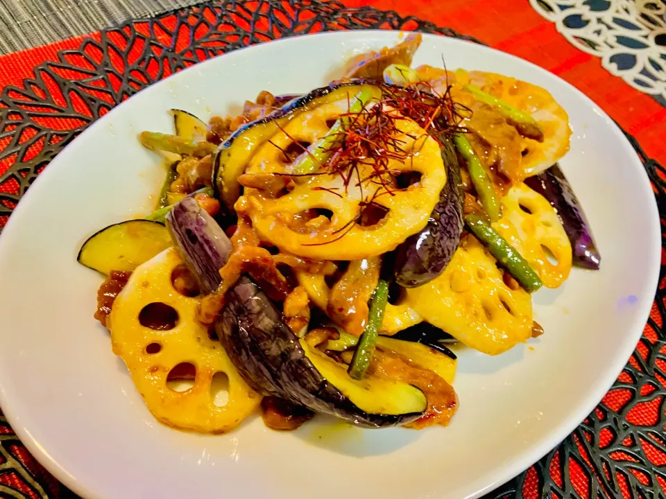 ✩.*˚茄子とれんこんの豚ハラミ焼き|ゆきえもんさん