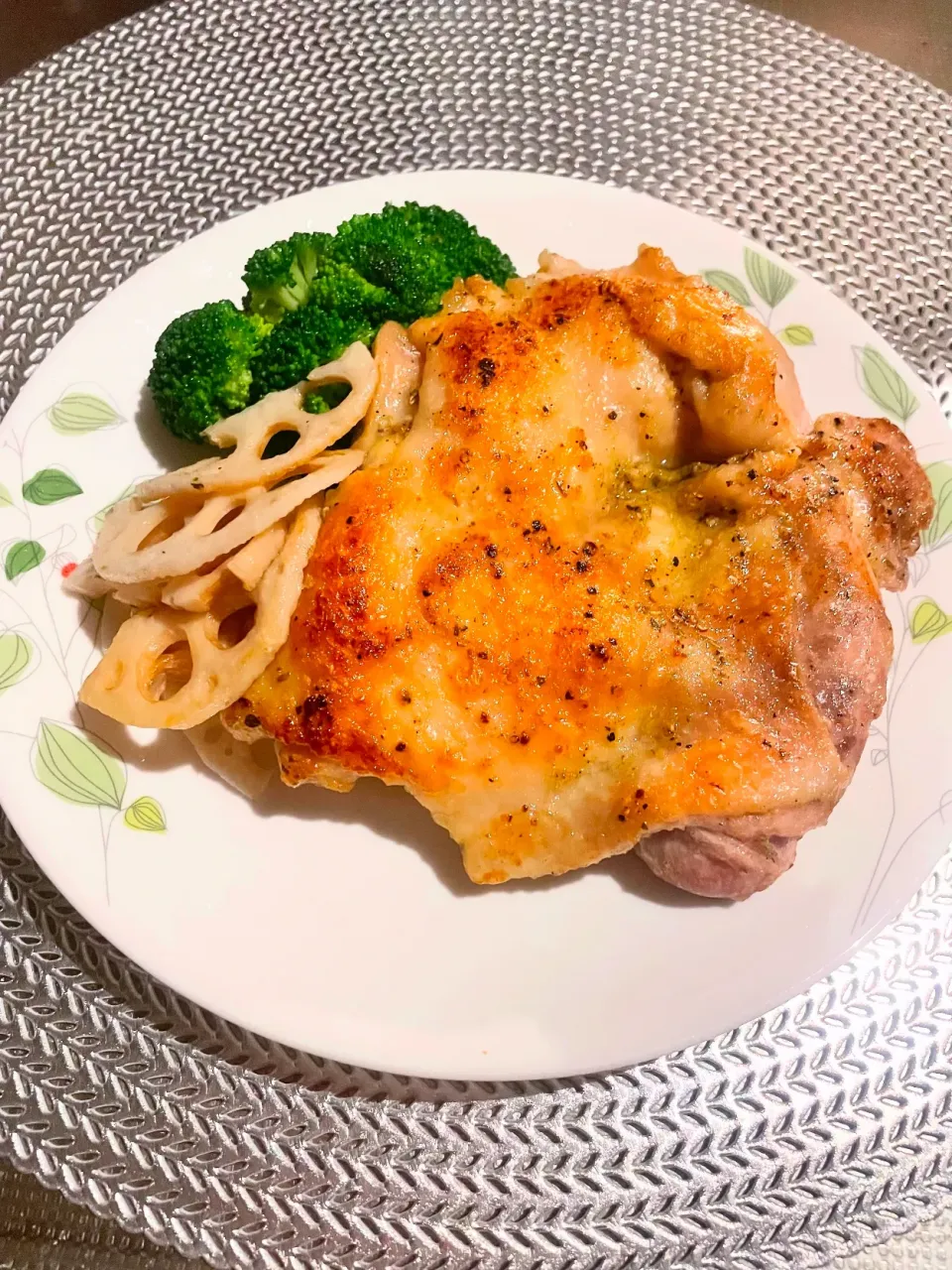 チキンのハーブ焼き|めんちゃんさん