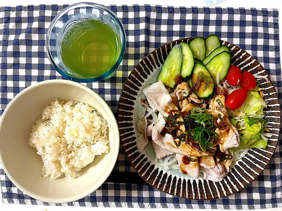 豚しゃぶ　タレが食欲を誘う|リヒトさん