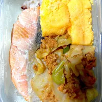 冷凍弁当（骨なし鮭、卵焼き、）|coronさん