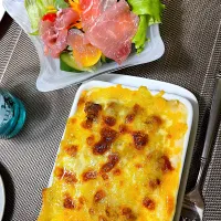 ラザニアと生ハムサラダ|春 来るさん