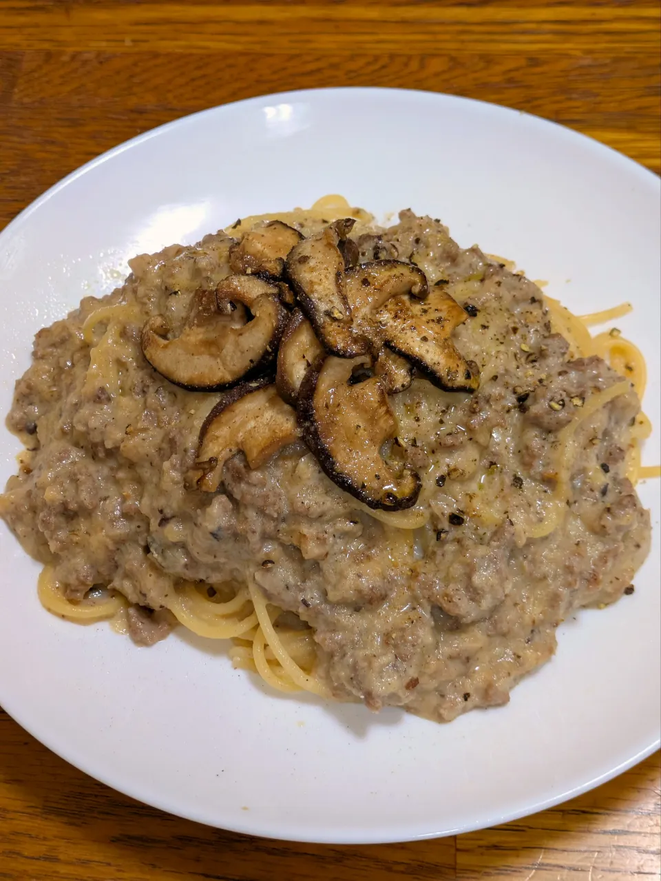 たっぷり椎茸のラグービアンコ|ぱおのご飯さん