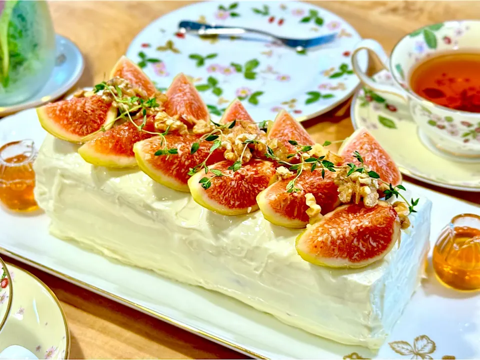 無花果とクリームチーズのサンドイッチ|1480_kojiさん