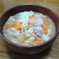 野菜たっぷりキャベツ豚汁😋🐷🥬🍜