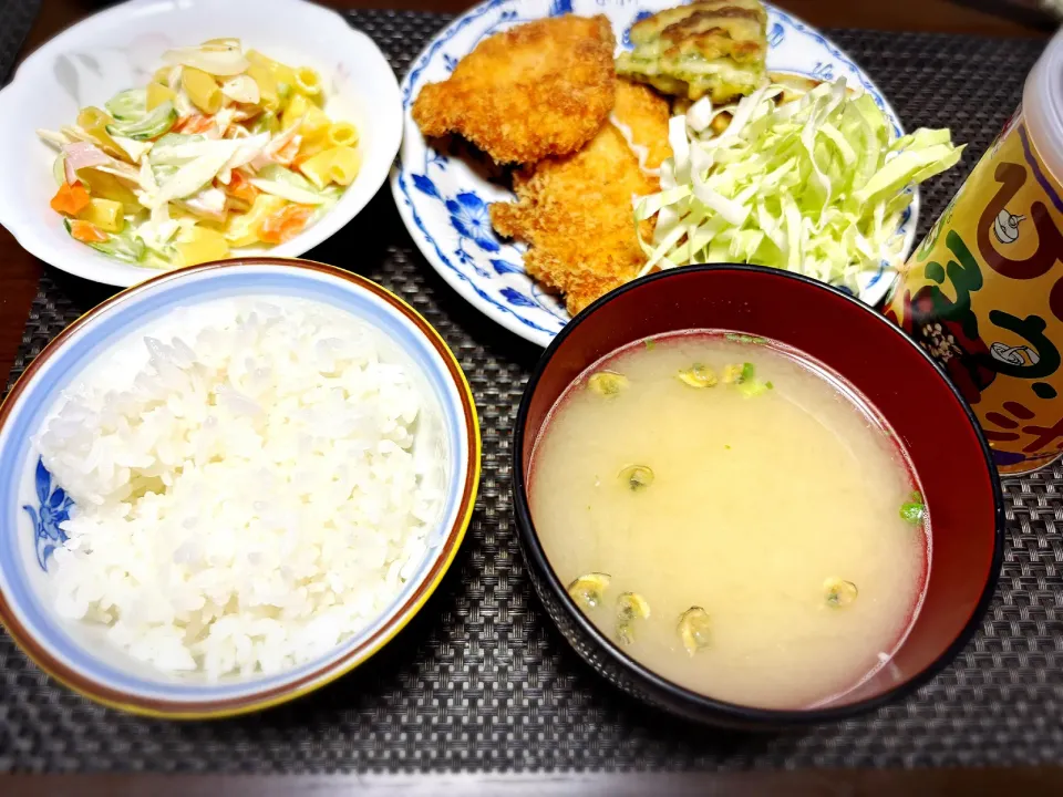 ある日の晩御飯　かねさの味噌汁付き|cocoaさん