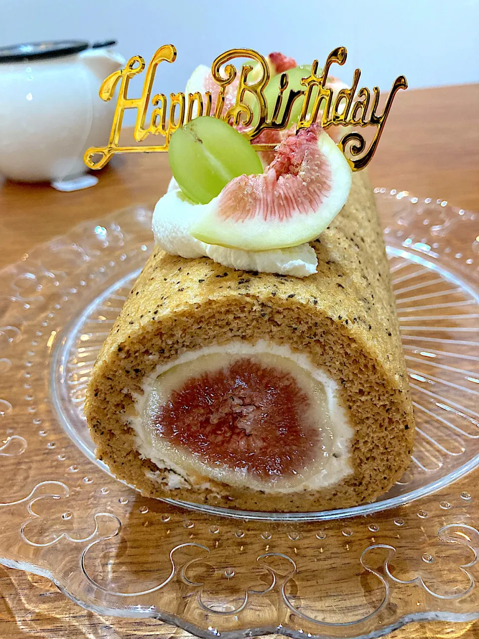 無花果と紅茶のロールケーキ|よっちゃんさん