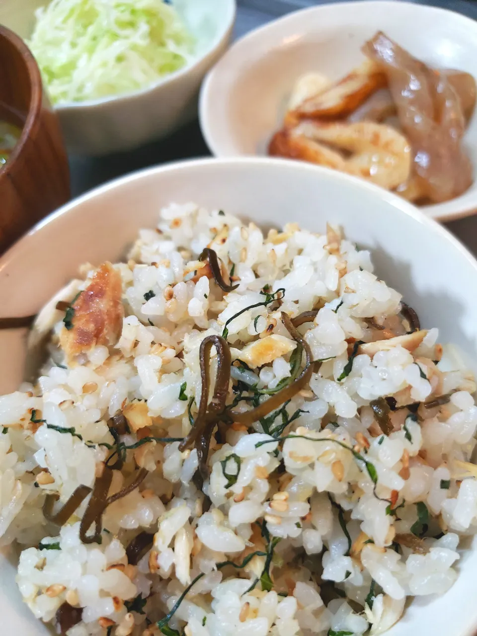 今夜は鯖の塩焼きで混ぜこばん|hidetoさん